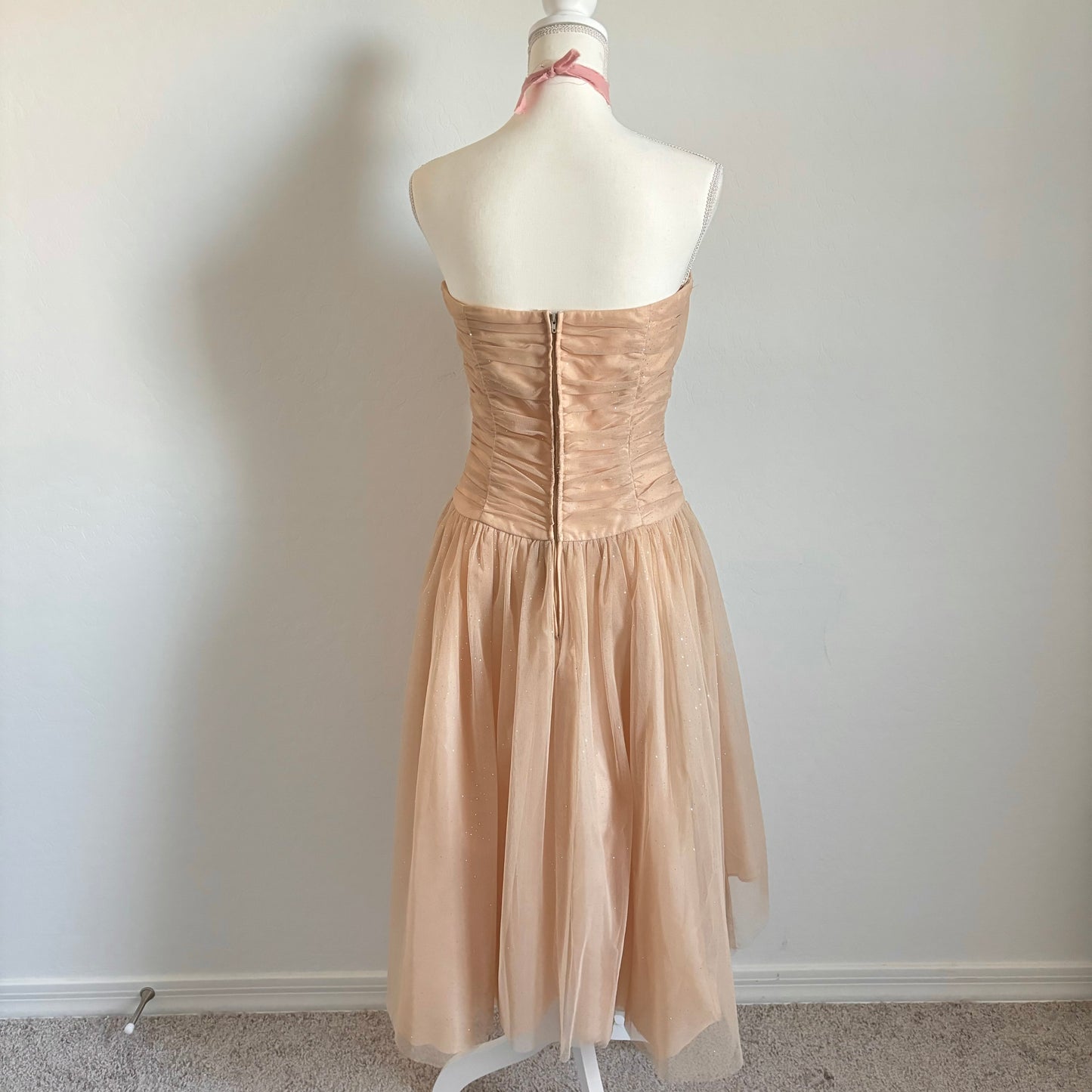 Vintage Gold Strapless Tulle Sweetheart Neckline Dress (6)