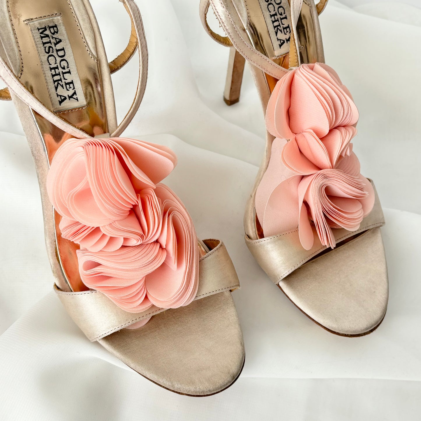 Vintage Frilly Champagne Pink Heels (8.5)