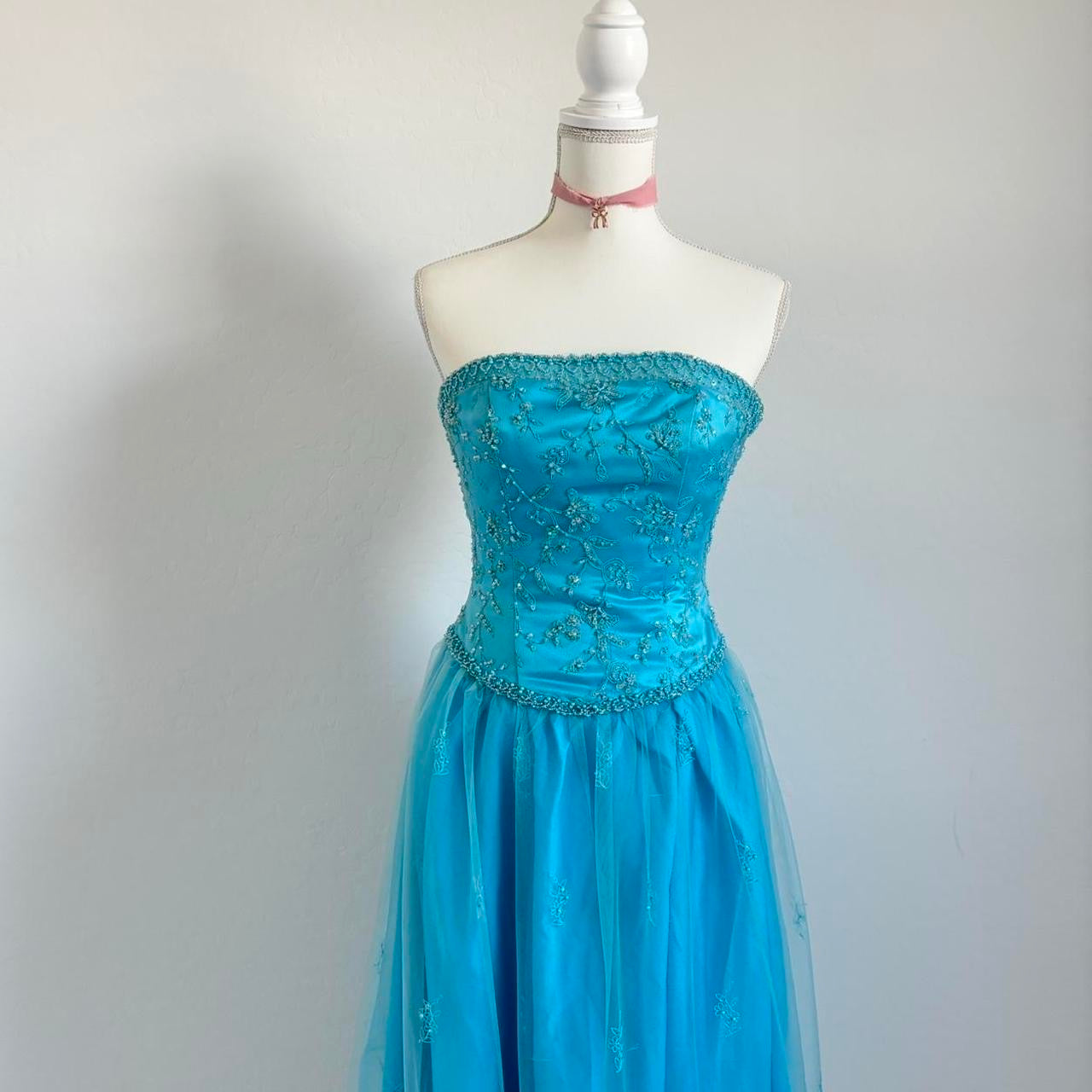 90’s Vintage Beaded Ball Gown Prom Dress (Extra Small)