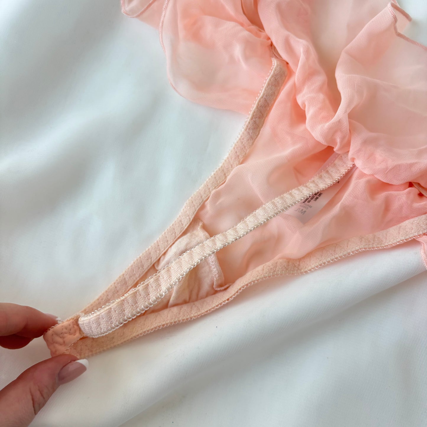 Vintage Victoria’s Secret Peach Panties (M)