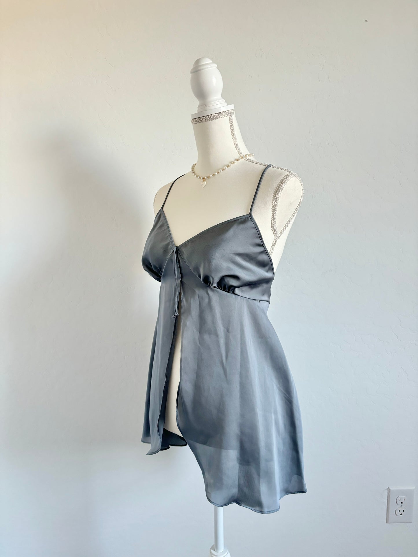 Vintage Cinema Etoile Grey Fly-Away Mini Lingerie Dress (Large)