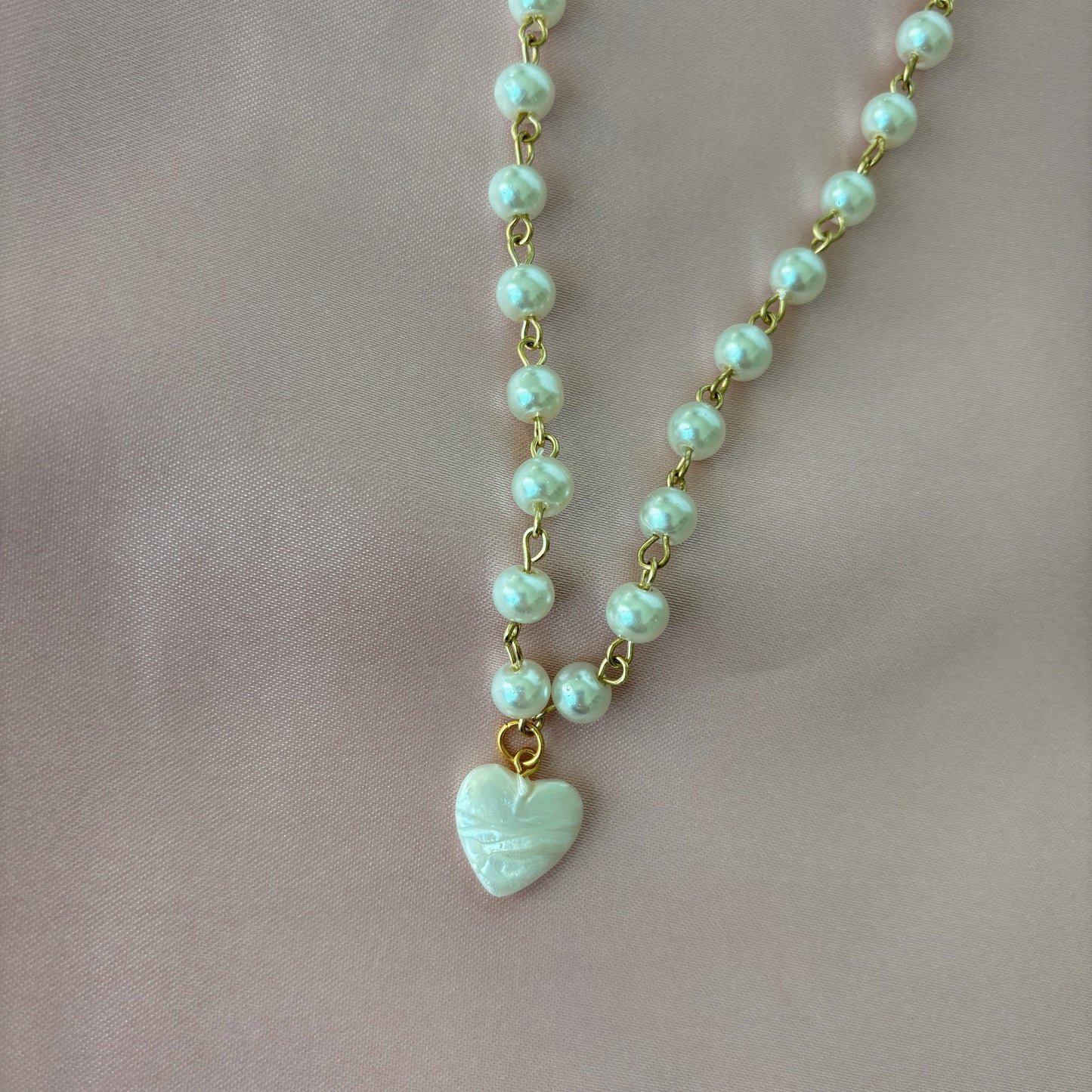 The Pearl of the Sea Pendant Necklace