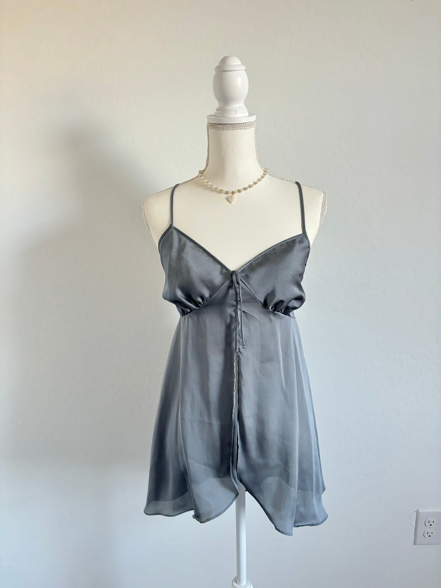 Vintage Cinema Etoile Grey Fly-Away Mini Lingerie Dress (Large)