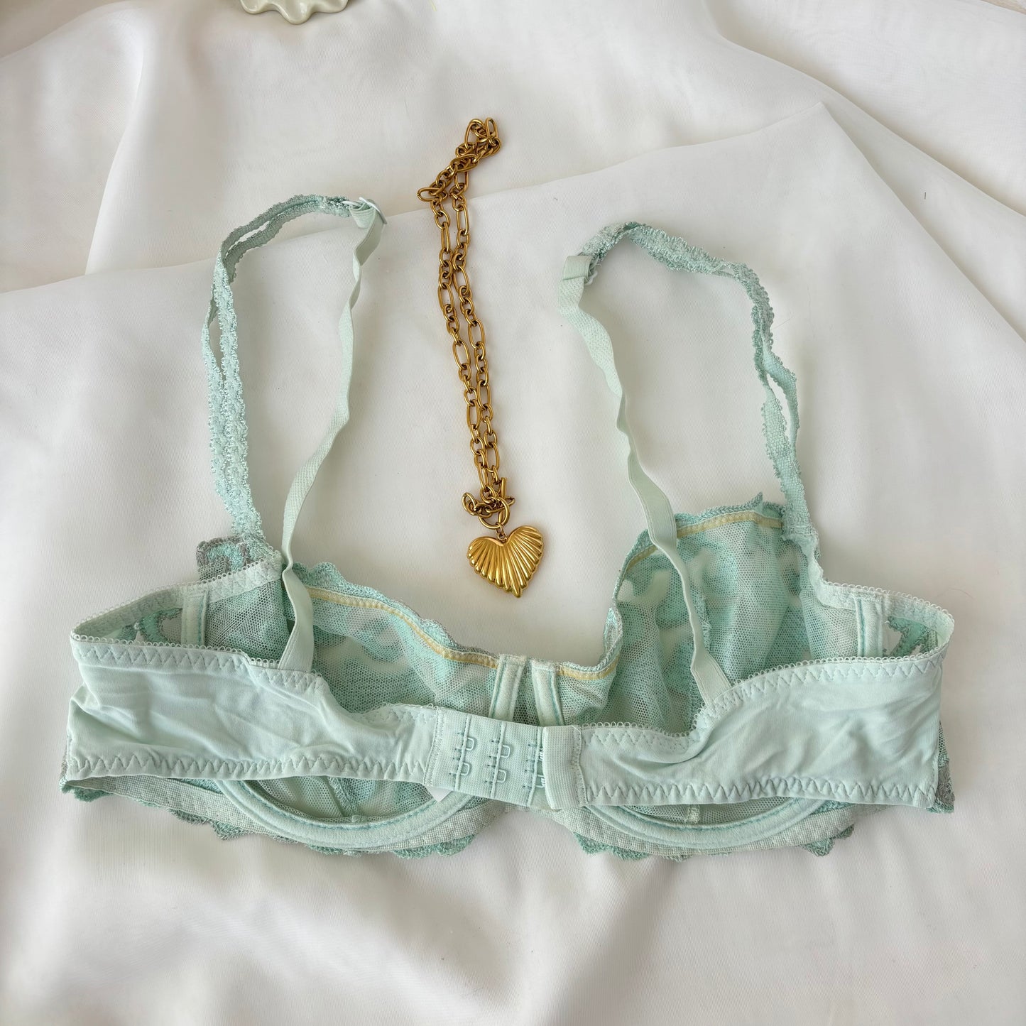 Vintage 80’s French Mint Embroidered Bra (34C)