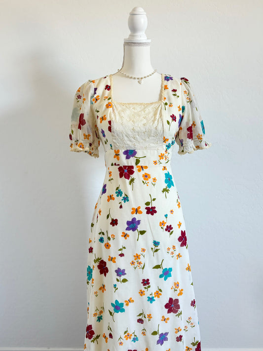 Vintage Floral 70’s Prairie Maxi Dress (Small)