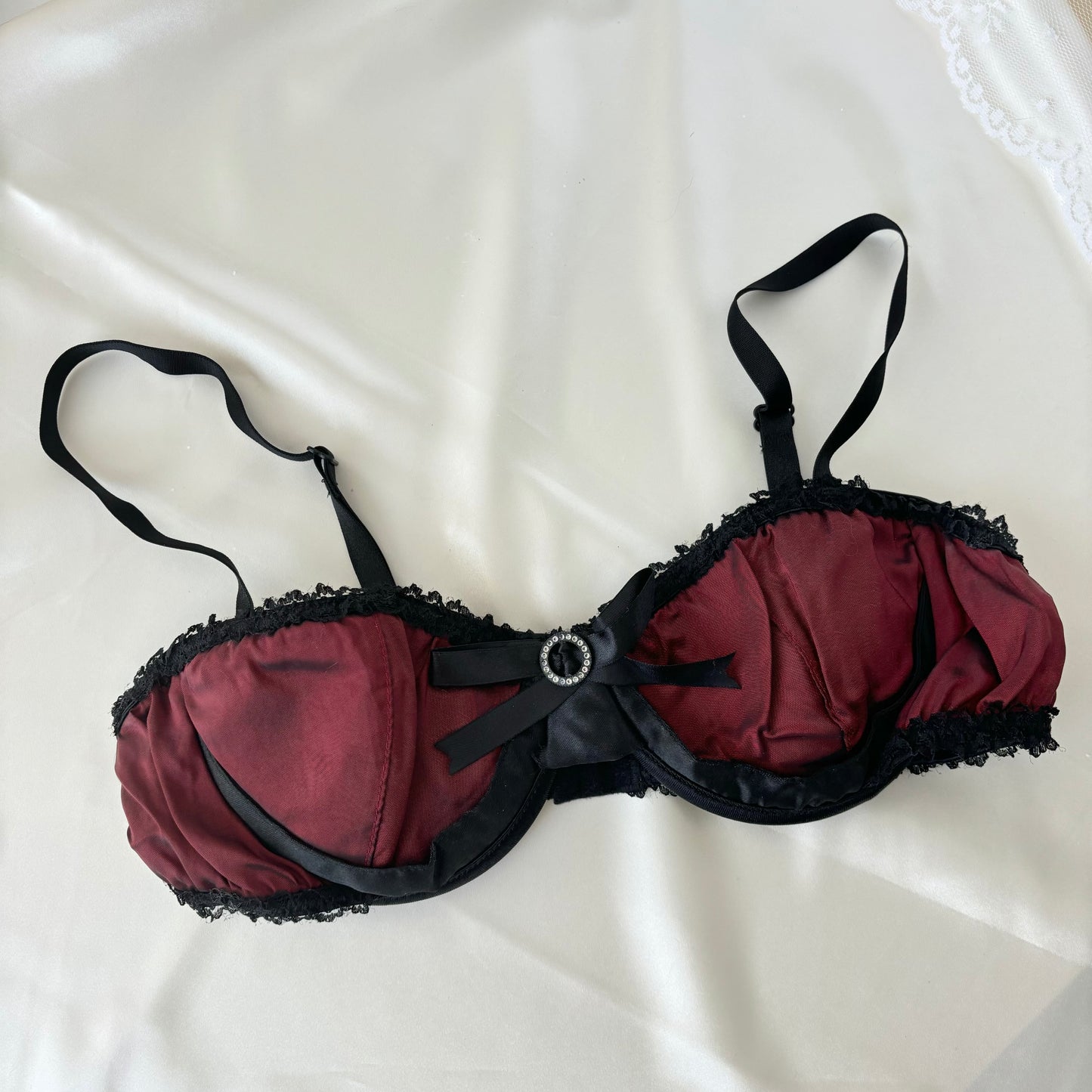 Vintage Burgundy Bra (36B)