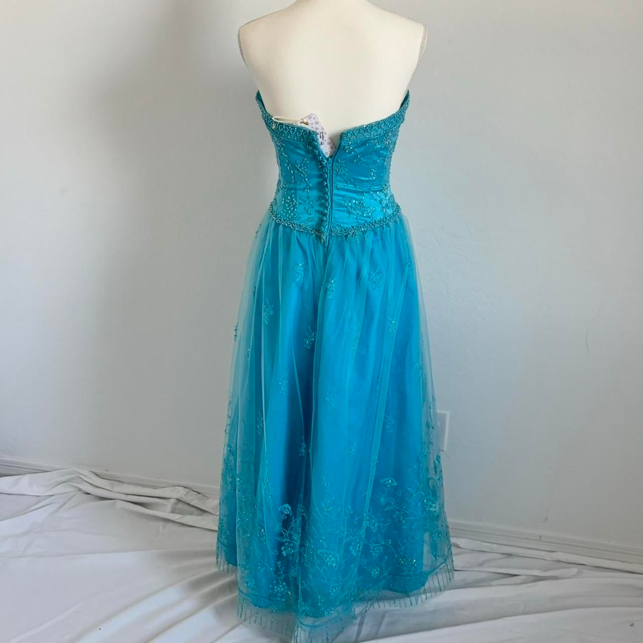 90’s Vintage Beaded Ball Gown Prom Dress (Extra Small)