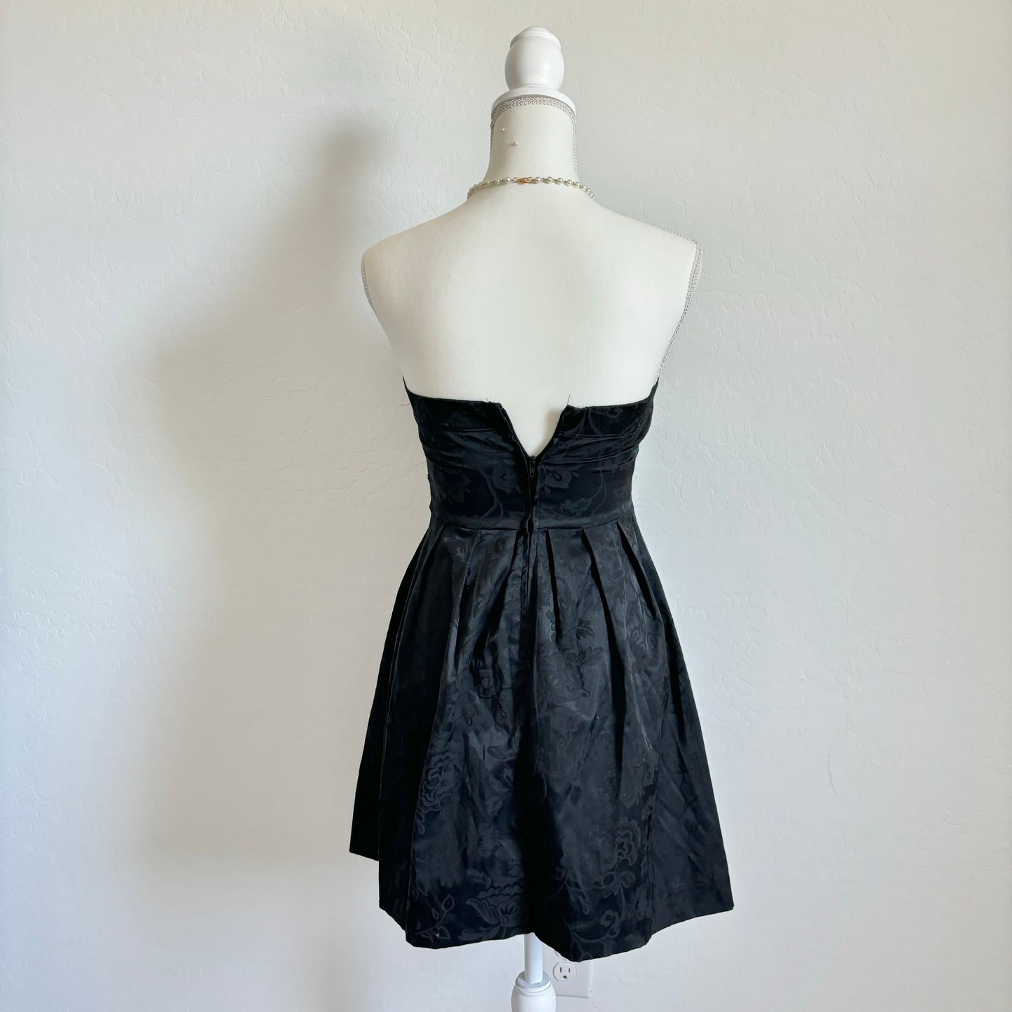 Vintage Babydoll Flare Mini Strapless Black Dress (Extra Small)