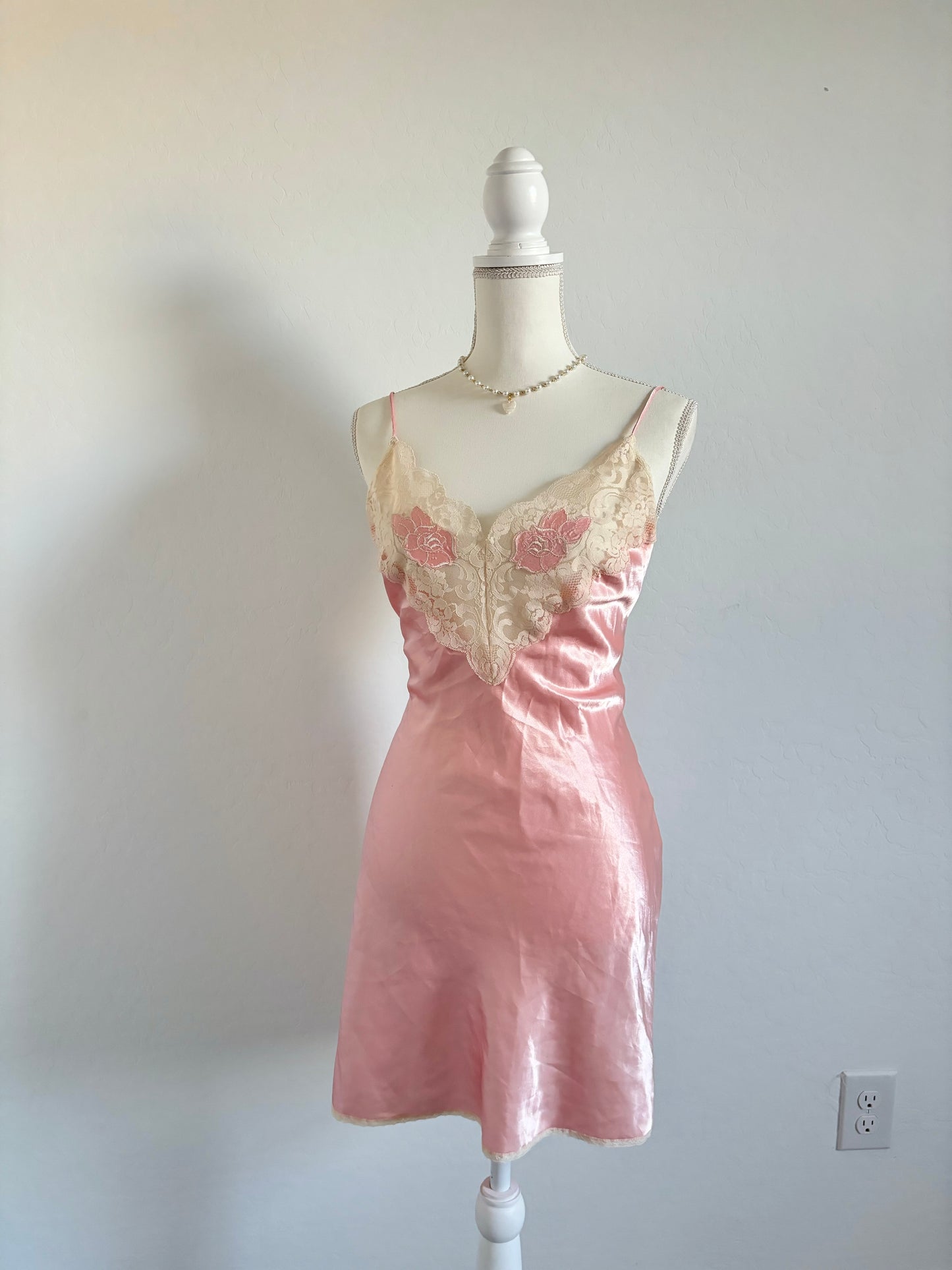 Vintage Silky Pink 1970’s Lingerie Dress (Medium)