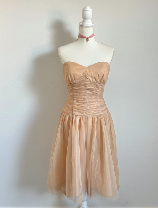 Vintage Gold Strapless Tulle Sweetheart Neckline Dress (6)