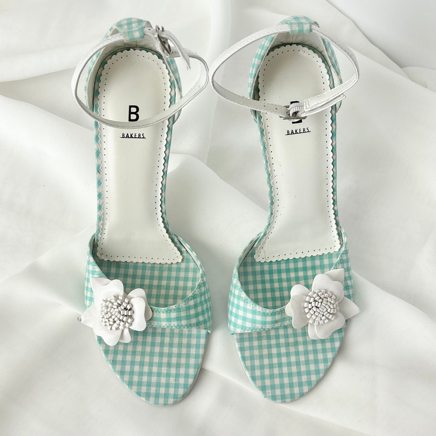 Vintage Gingham Mint Green Heels (8)