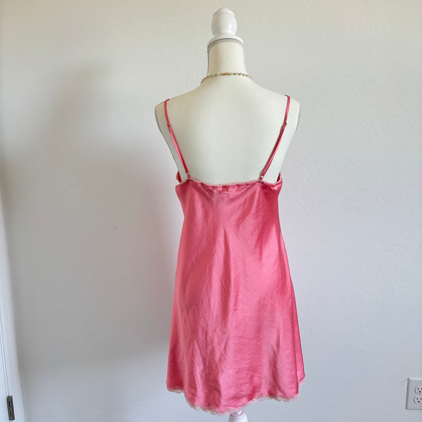 Victoria’s Secret Early 2000’s Pink Silk Mini Slip Dress (Large)