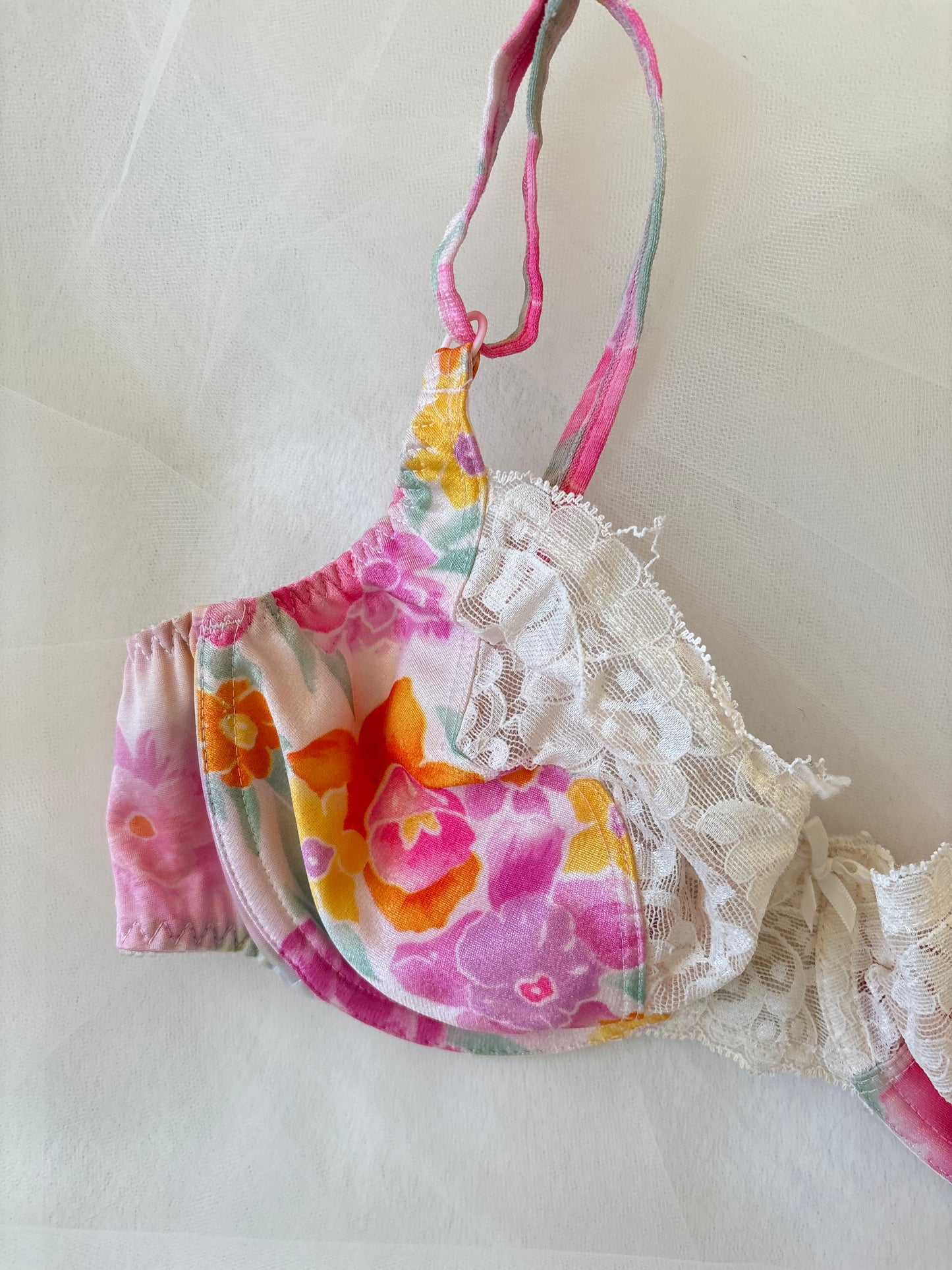 Vintage 80’s Floral Bra (36C)