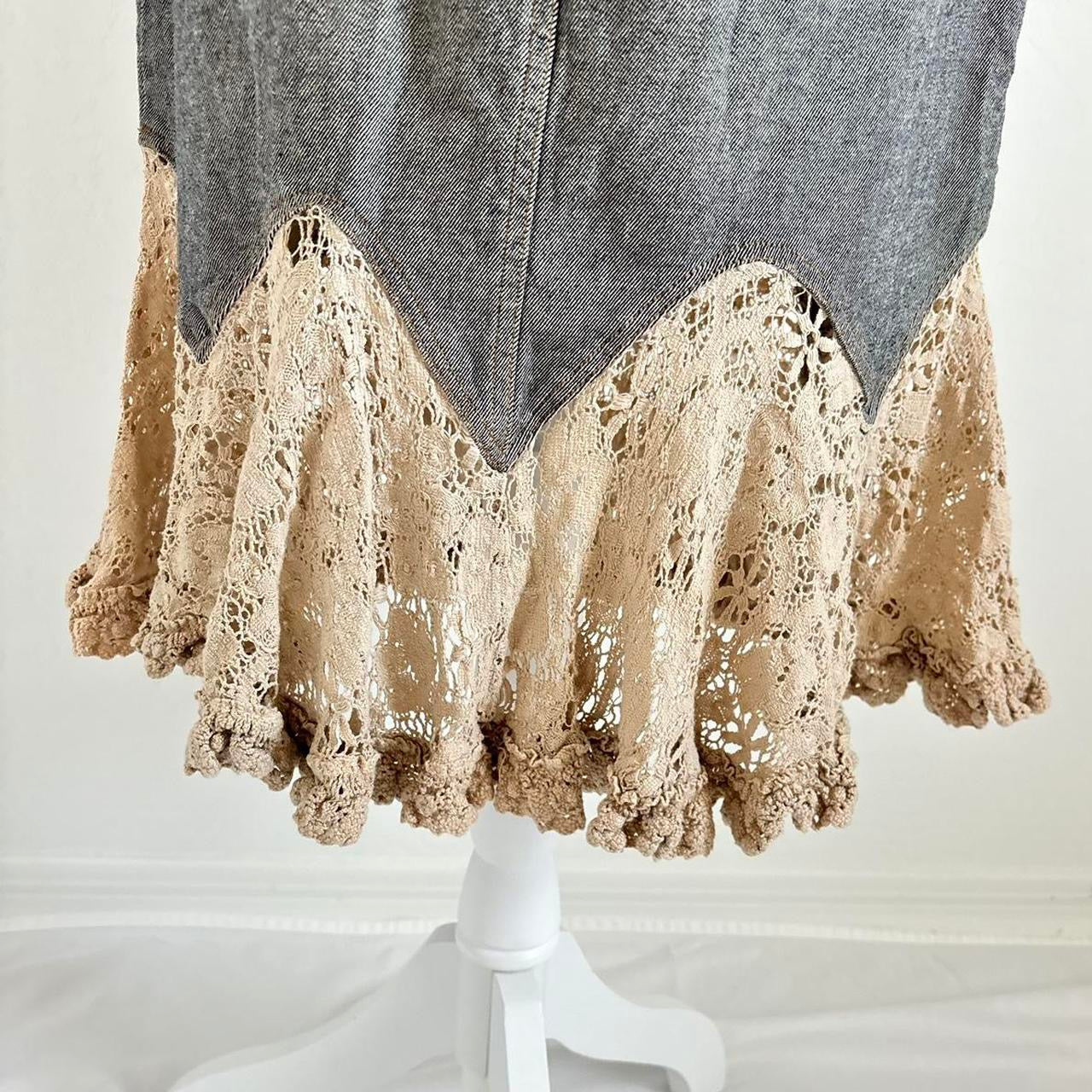 Vintage Cream Denim Skirt (Medium)